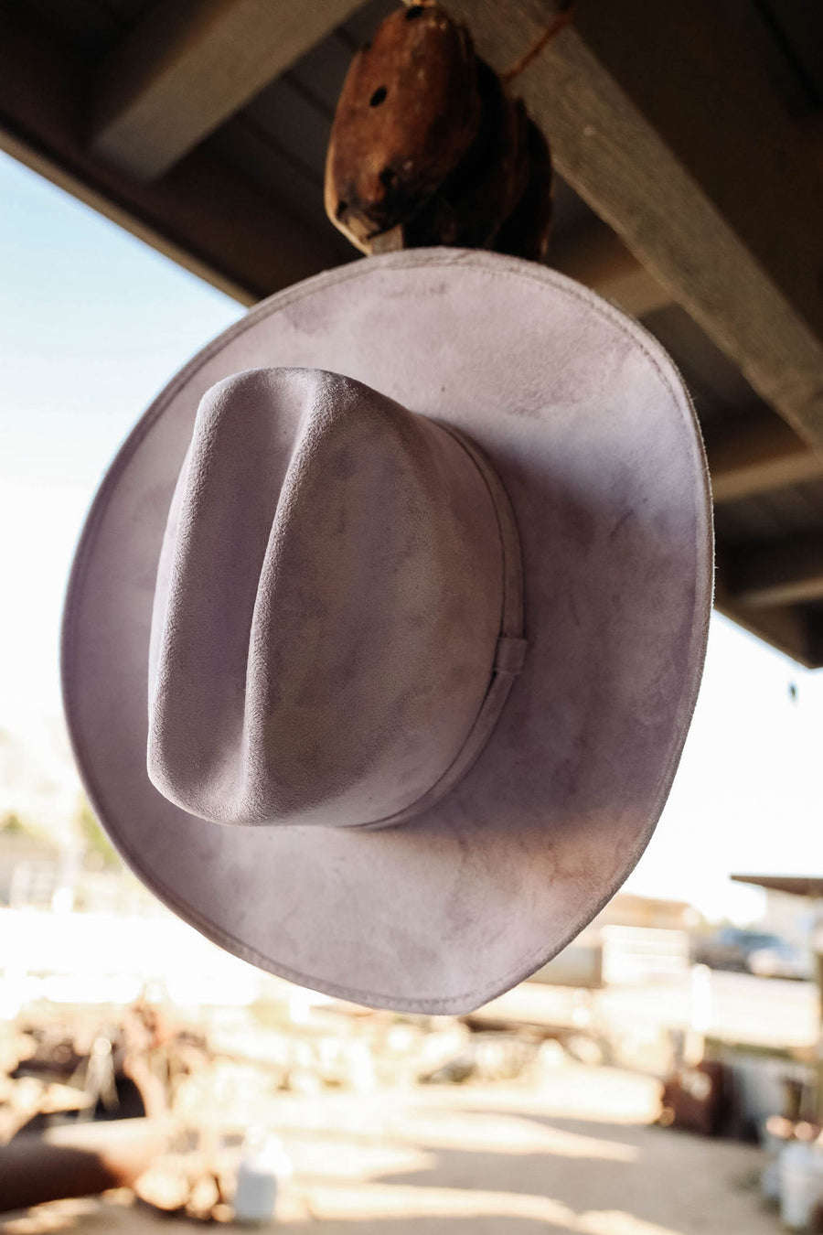 THE LEGEND COWBOY HAT